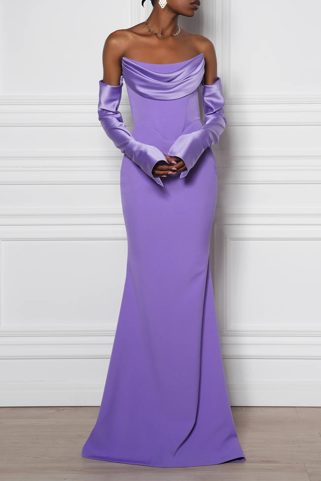 Dame Elegant Havfrue-Kjole med off-shoulder Design og lange ærmer Skovae