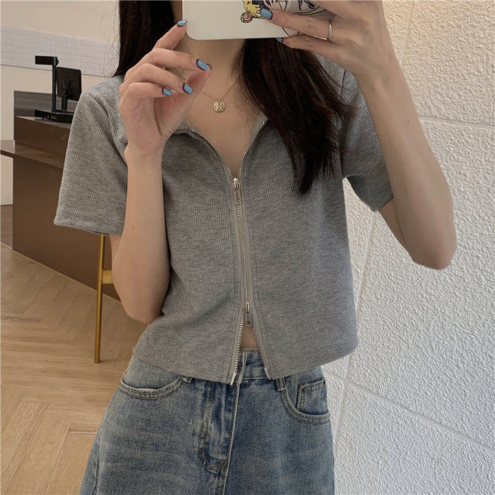 Kvinder Cropped Polo Shirt med Lynlås og Tekstur Finish Skovae
