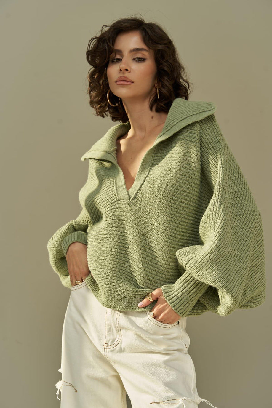 Dame afslappet strikpullover med oversized krave Stilla