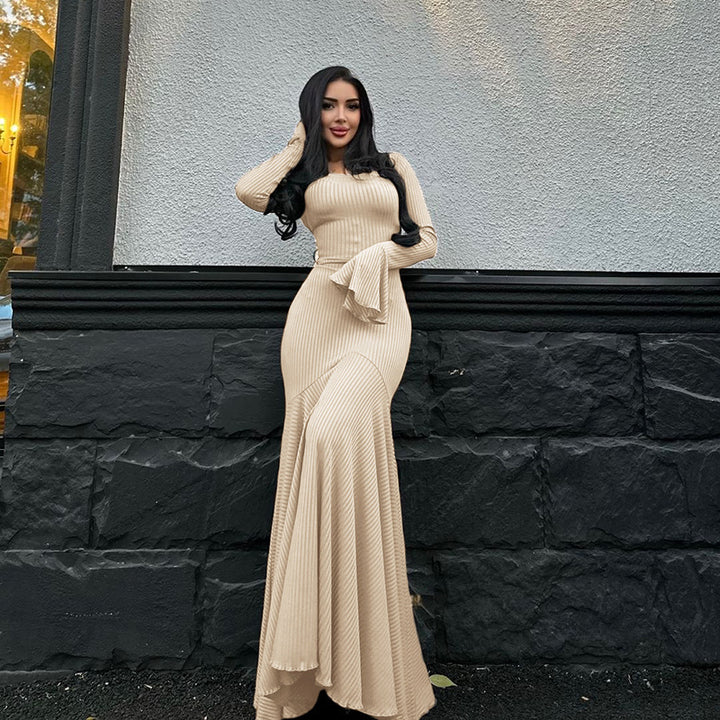 Dame Figurtilpasset Maxikjole med elegant Rippdesign og vide ærmer Stilla