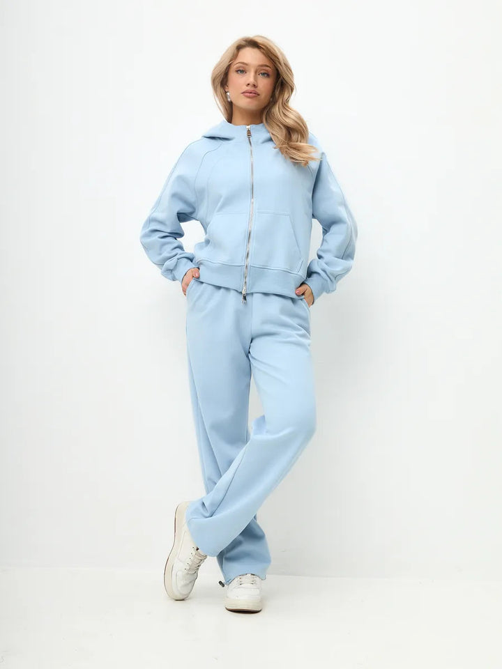 Kvinders fritids hoodie og joggingbukser sæt med høj kvalitet bomuldsblanding og moderne lynlås Skovae