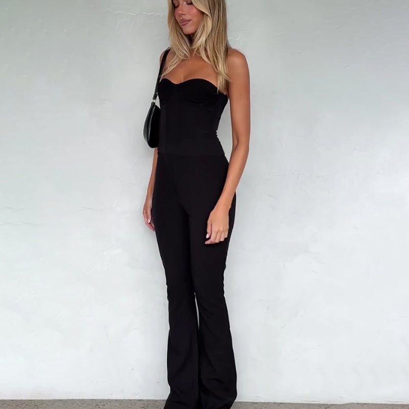 Damer figursyet jumpsuit med hjerteudskæring og elegant snit Skovae