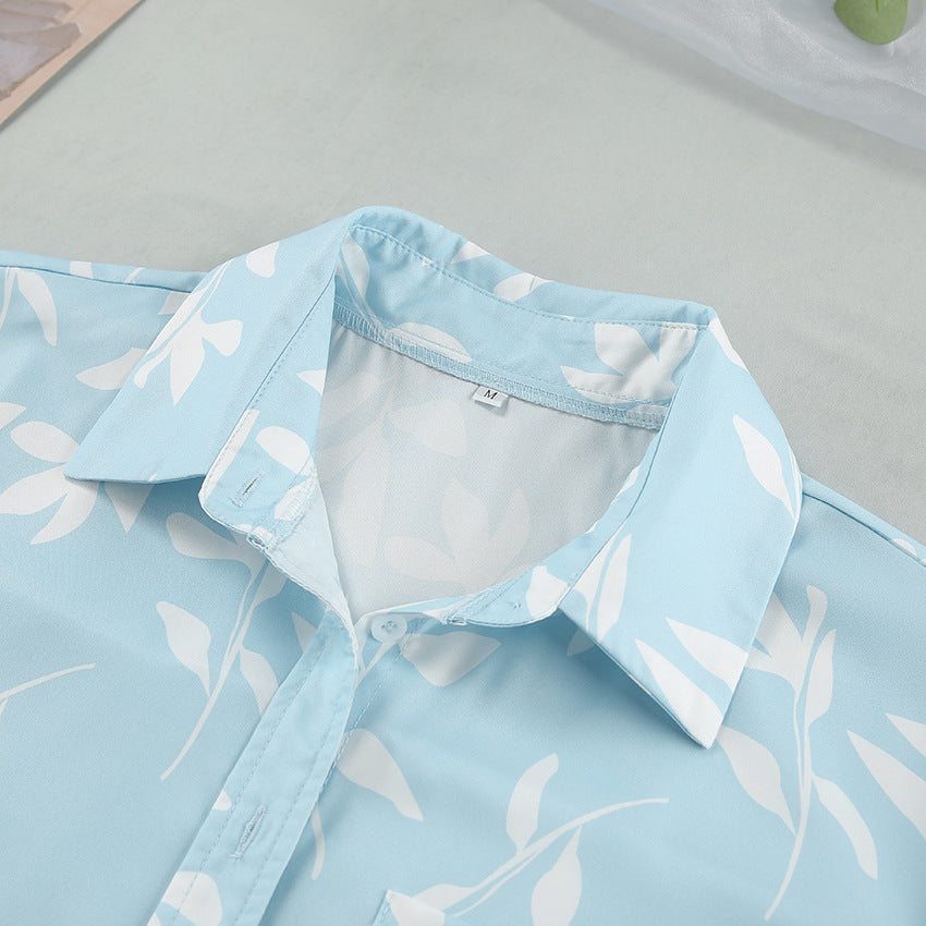 Dame sæt bestående af luftig bluse og behagelige shorts med blomstret design Stilla