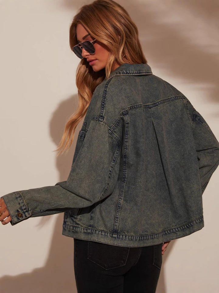 Dame Oversized Denim-jakke i afslappet snit med praktiske lommer Stilla