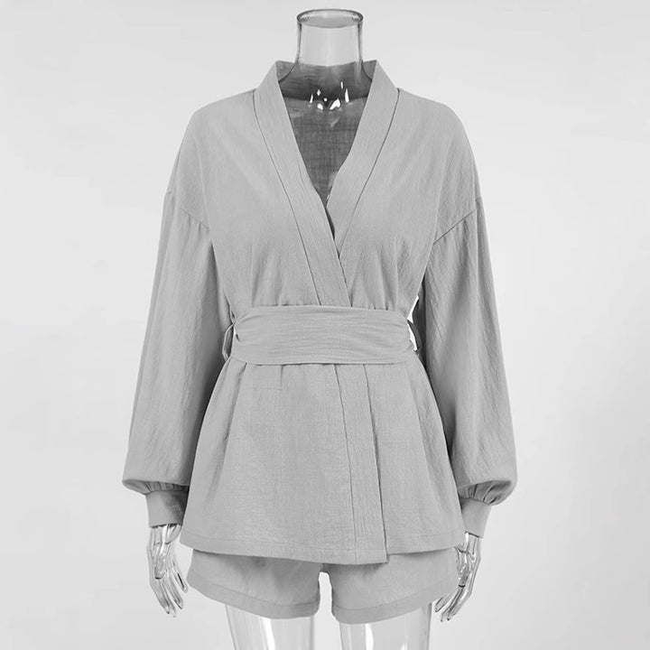 Dame moderne blazer-sæt med afslappet shorts og elegant bælte Stilla