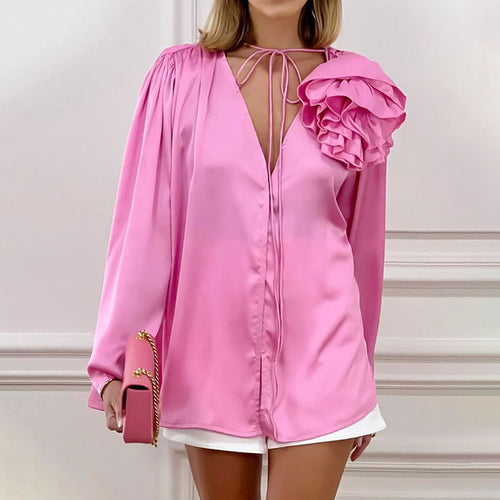 Damebluse med rynkedetaljer og elegant snørebånd Stilla