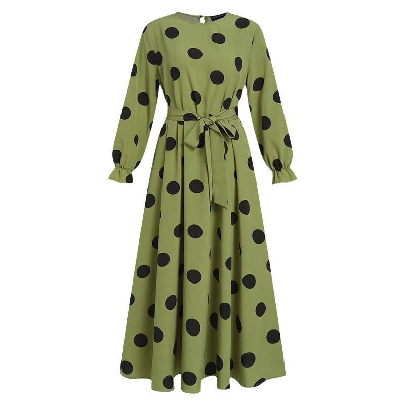 Dame maxikjole med legesygt polka-dot mønster og taljebælte Stilla
