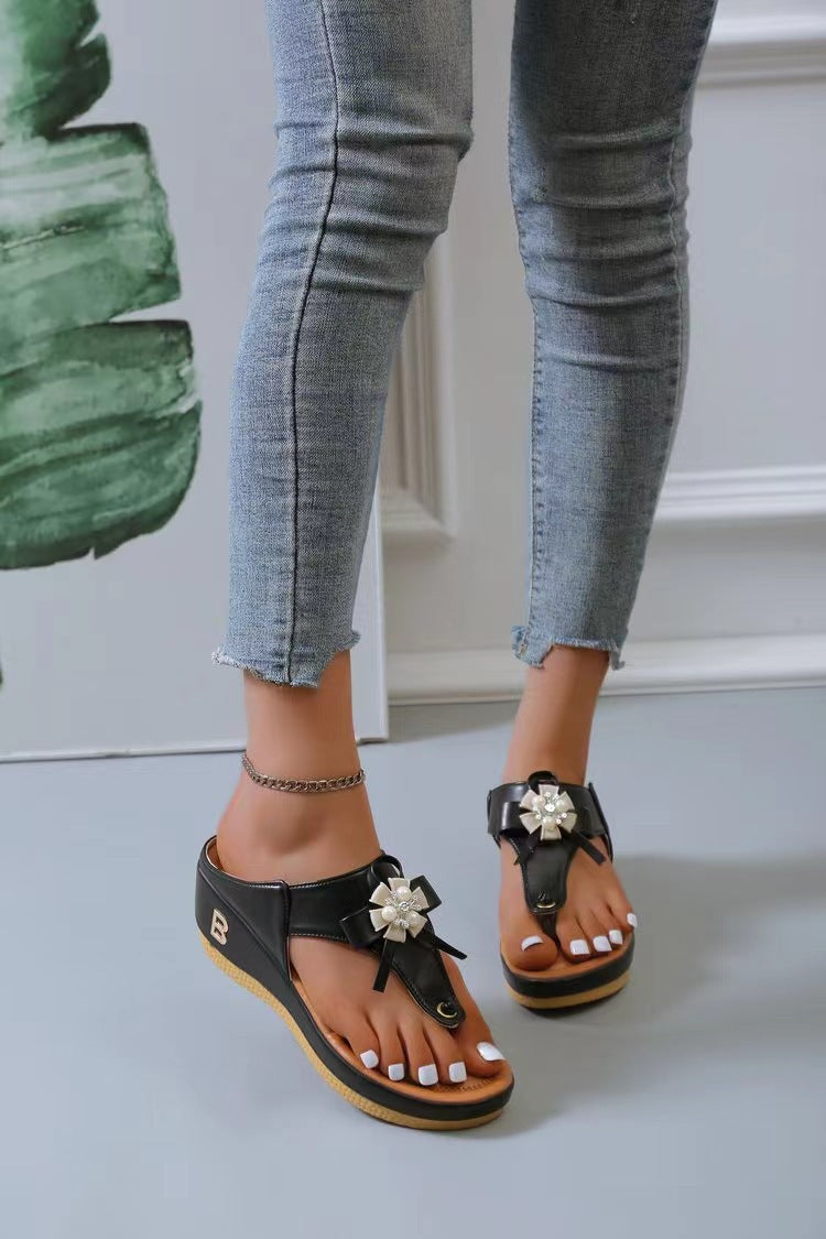 Dame Wedge-sandaler med elegant blomsterdekoration og skridsikker sål Stilla