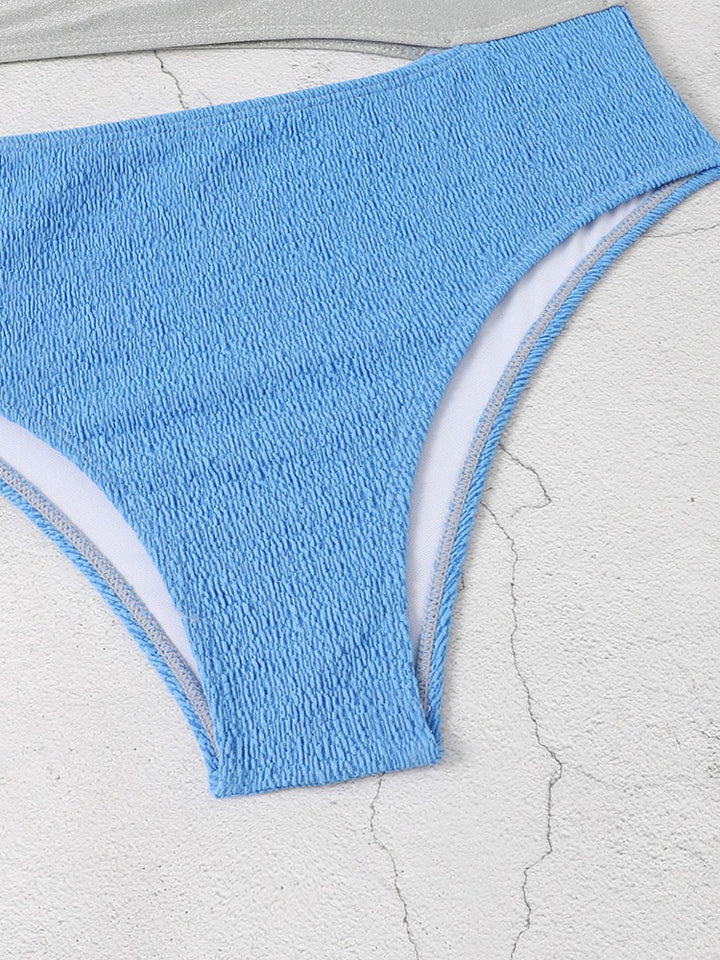 Dame Ensidet bikini med moderigtigt rynkedetalje og justerbare bindebånd Stilla