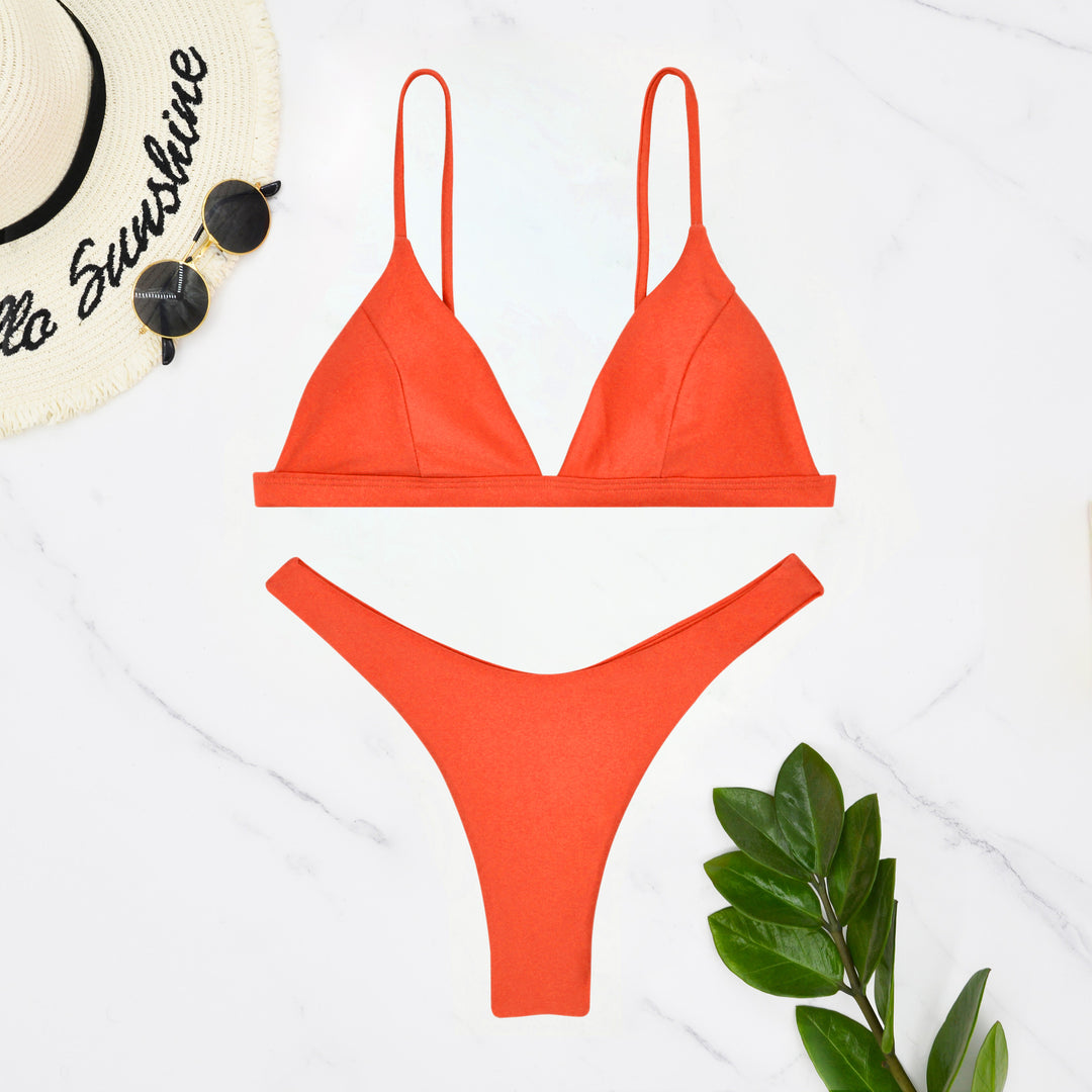 Dame triangel-bikini med justerbare stropper og minimalistisk design Skovae