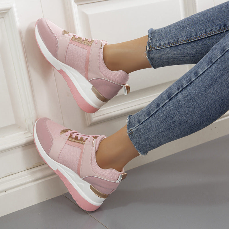 Dame Behagelige og fashionable sneakers med åndbart overmateriale og polstret sål Stilla