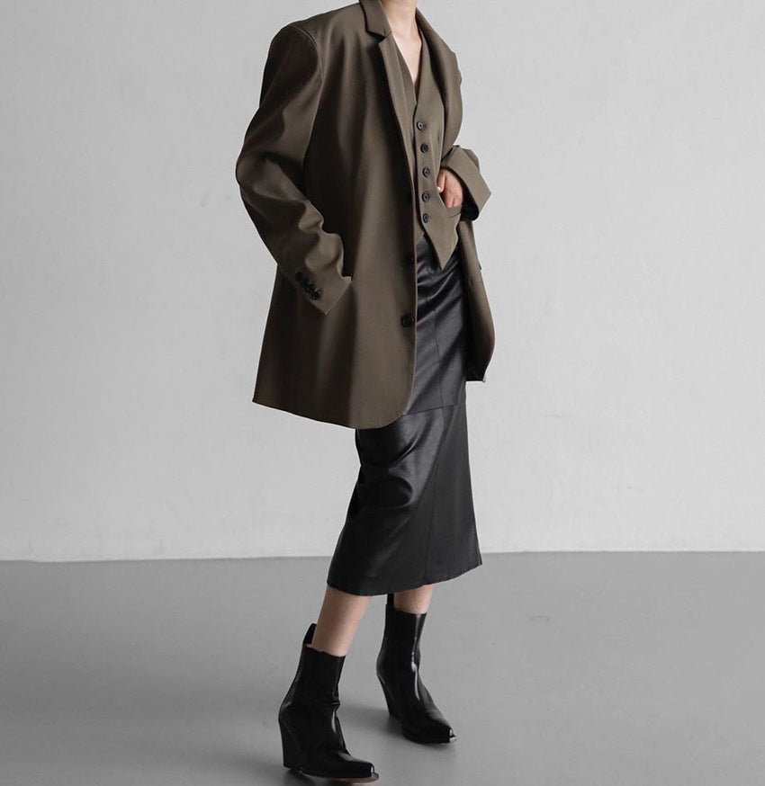 Dame Elegant Midi-skirt lavet af høj kvalitet kunstlæder med smal pasform og sømløst design Stilla