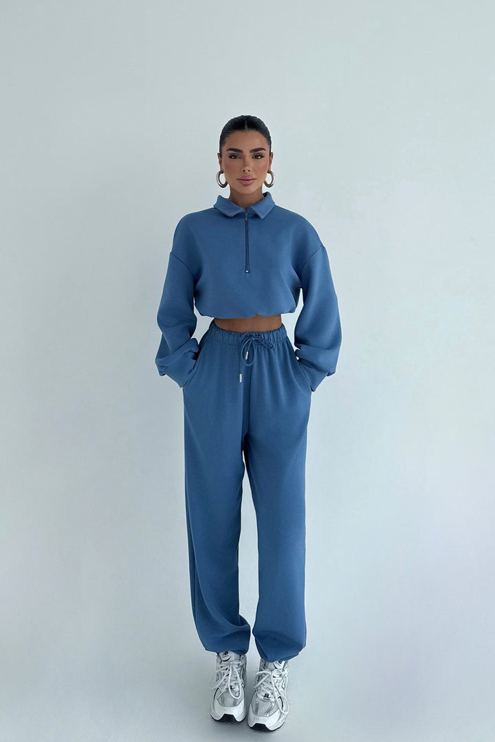Kvindernes sporty crop sweater og jogger sæt Skovae