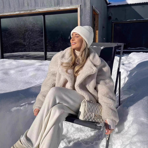 Damer Cozy Fleece Jakke med Elegante Klapper og Praktiske Lommer Stilla