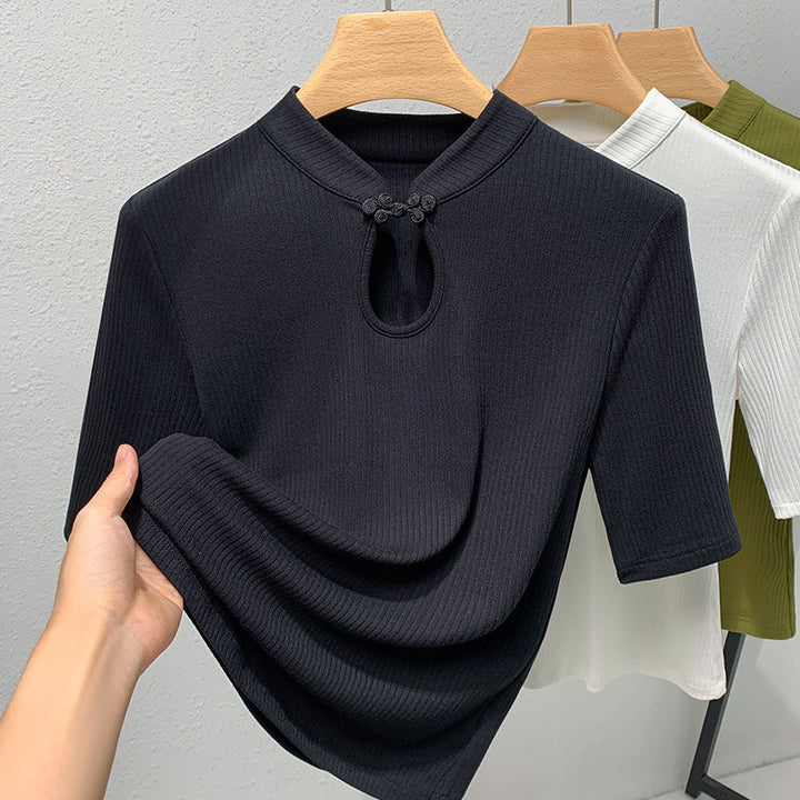 Dame kortærmet shirt med elegant nøgleudskæring og moderigtigt ribdesign Stilla