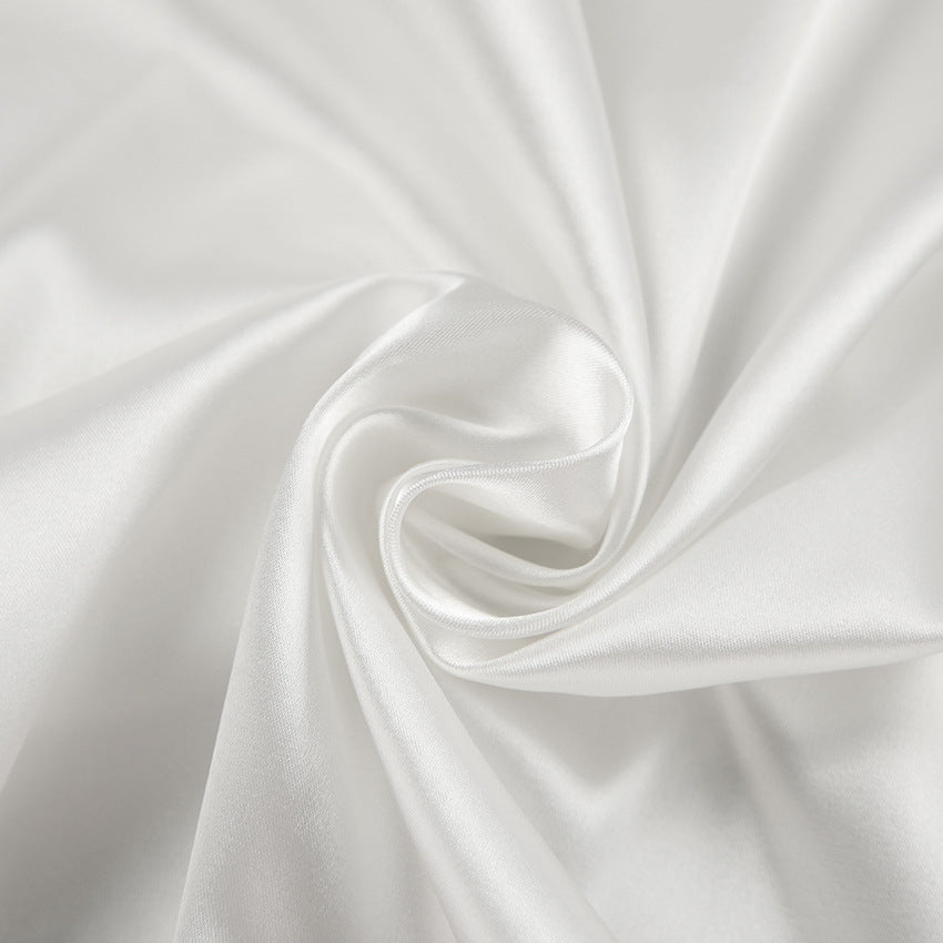 Dame Satin-Pyjama-Sæt med elegant sjalkrave og komfortabel pasform Stilla