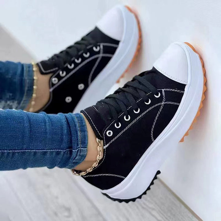 Dame nan Plateau-Canvas-Sneaker med profileret gummisål og forstærket tåhætte Skovae