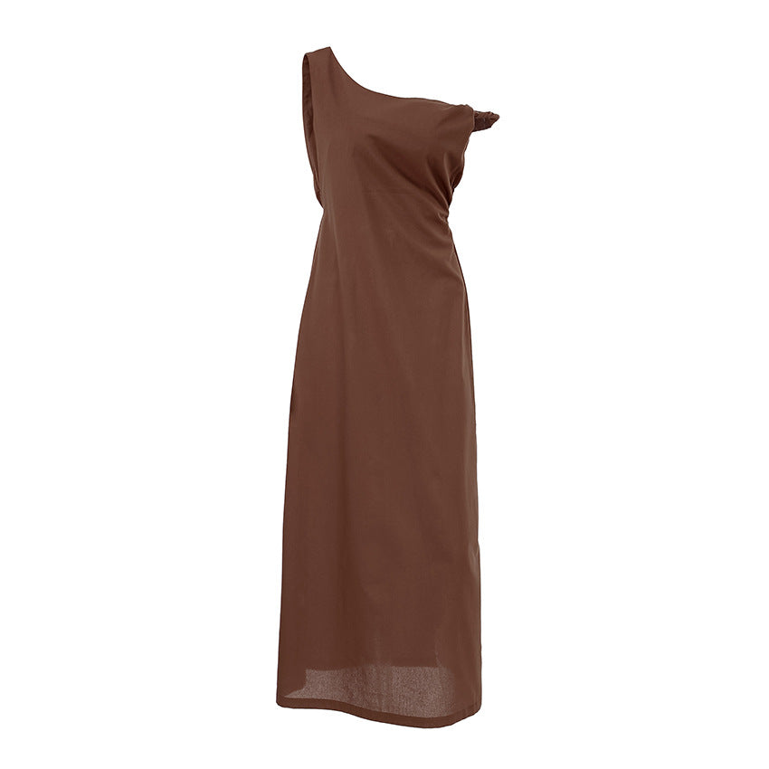 Dame maxikjole med asymmetrisk snit og elegant single-shoulder design Stilla