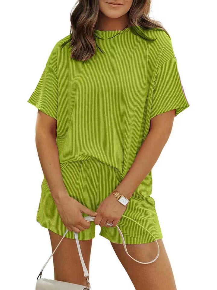 Dame fritidsoutfit med stribet design og løs pasform Stilla