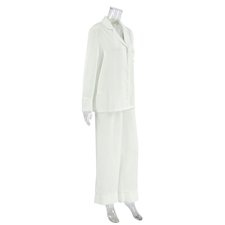 Dame natsæt i højkvalitets satin med elegant design Stilla
