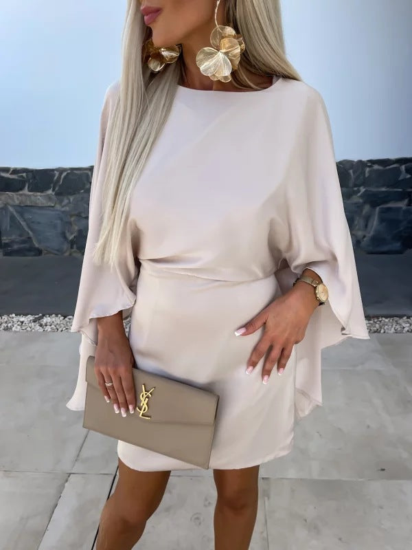 Dame elegant mini-kjole med svingende ærmer og flydende stof Stilla