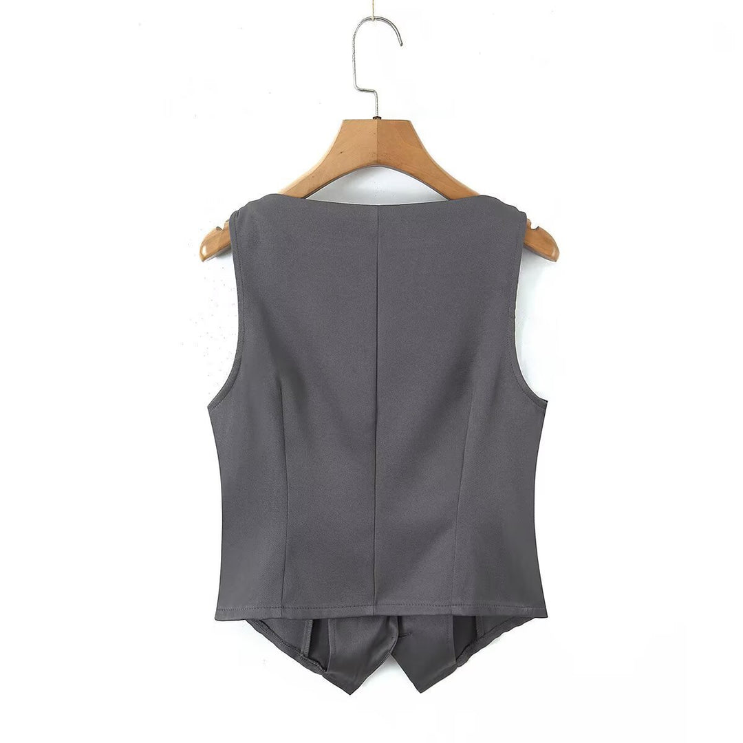 Dame-sæt bestående af figursyet vest og kort nederdel med elegante knapdetaljer Skovae