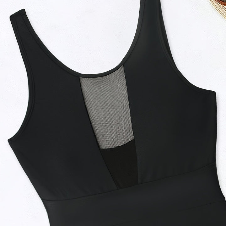 Dame Sporty One-Piece med dyb V-hals og transparente mesh-detaljer Skovae