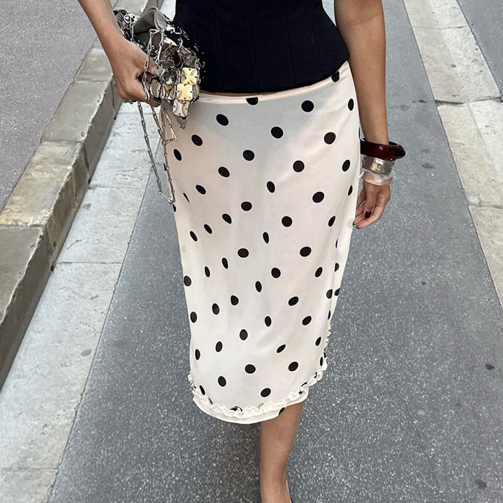 Dame blyantskørter med prikker og frynset kant Stilla