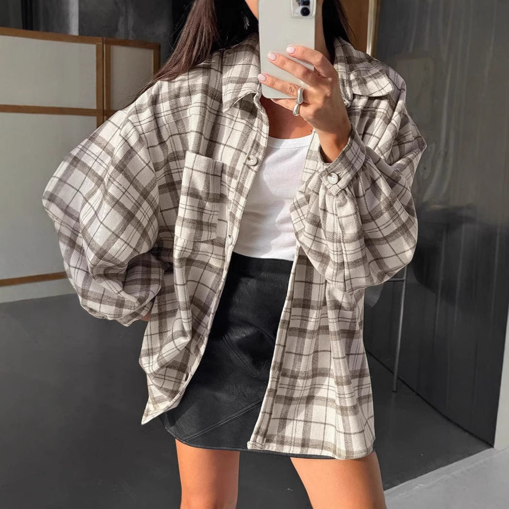 Dame Karo-Skjortejakke i afslappet oversized stil med praktiske lommer Stilla