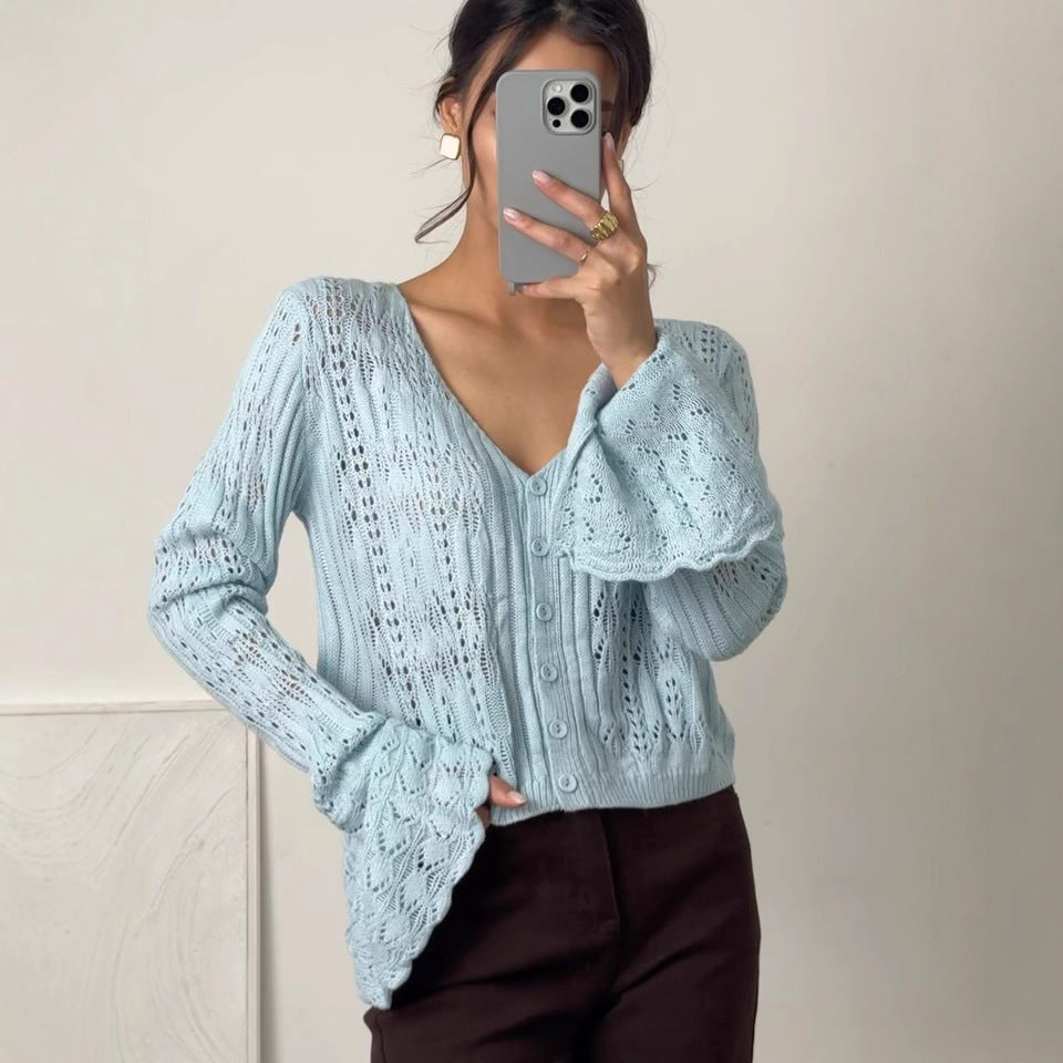 Kvinders cardigan med elegant blonderdesign og brede ærmer Stilla