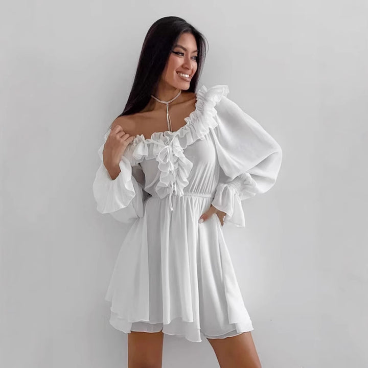 Damekjole med rynker og off-shoulder design Stilla