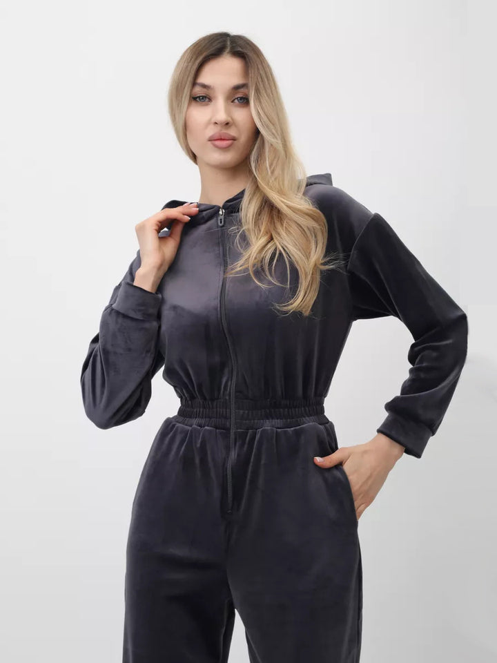 Kvindernes fløjls jumpsuit med hætte og elastisk talje Skovae