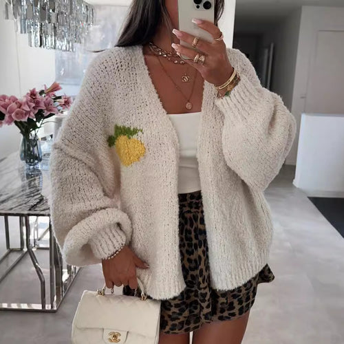Kvinders afslappede cardigan med muntert frugtdesign og oversized pasform Stilla