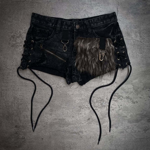 Damer Mode Denim-shorts med unikke snøredetaljer og kunstpelsapplikation Skovae