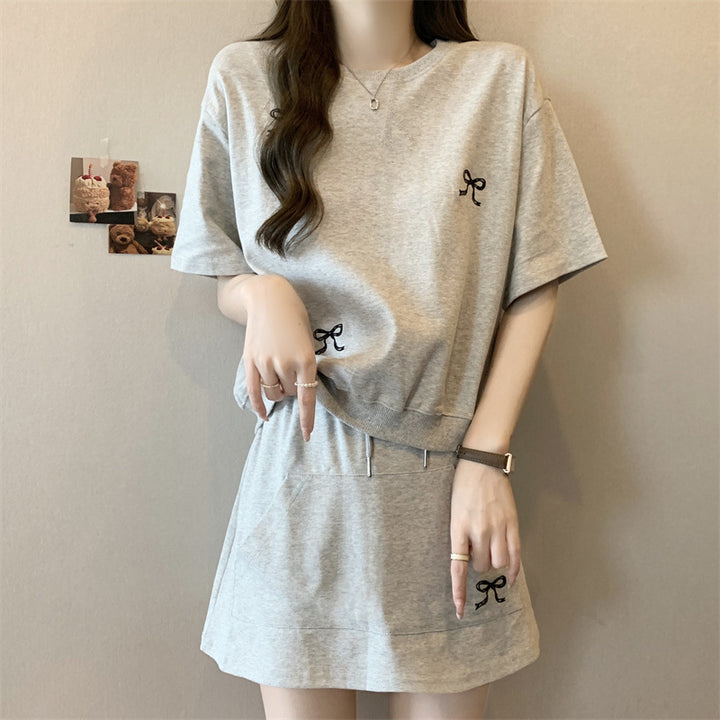 Dame Crop T-Shirt og Mini Nederdel Sæt Stilla