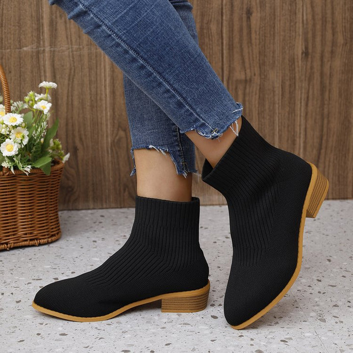 Dame strikstøvletter med lav blokhæl og elastisk skaft Stilla