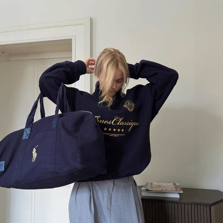 Kvinders afslappede sweater med høj krave og dekorativt print Stilla