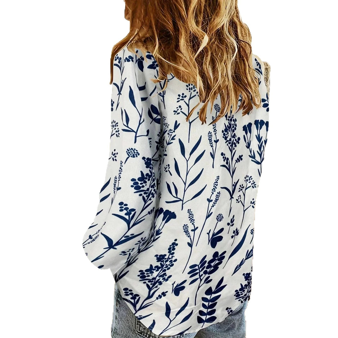 Dame nan loose linen look blouse med V-hals botanisk alloverprint og trekvartærmer Skovae