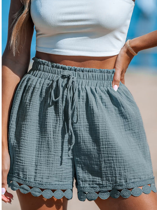 Dame løs shorts med elastisk talje og dekorativ hækleafslutning Stilla