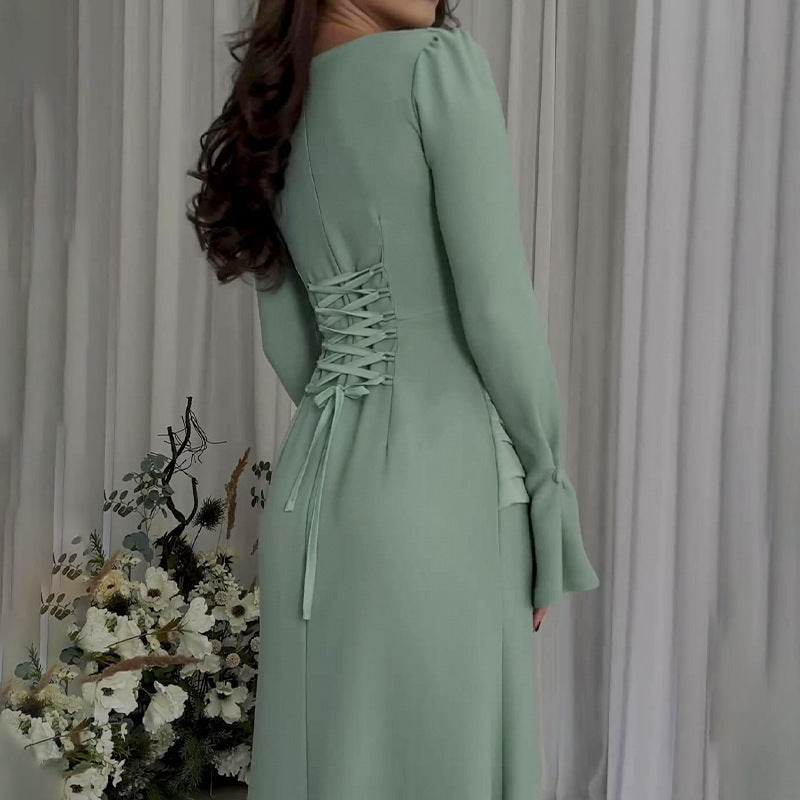 Dame elegant omslagsskjorte med asymmetrisk flæser og figursyet silhuet Stilla