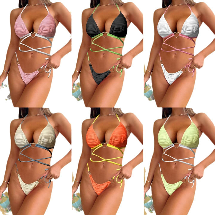 Dame triangel-bikini med stilfulde snøre detaljer og hjerteformede accenter Stilla