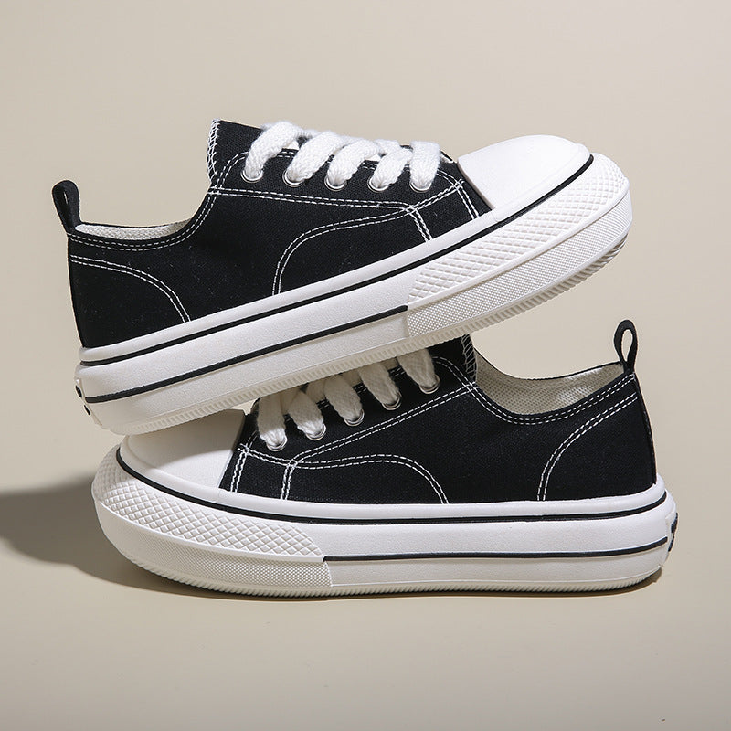 Dame Halvhøje Sneakers med tidløse gummisåler og behagelig bærekomfort Stilla