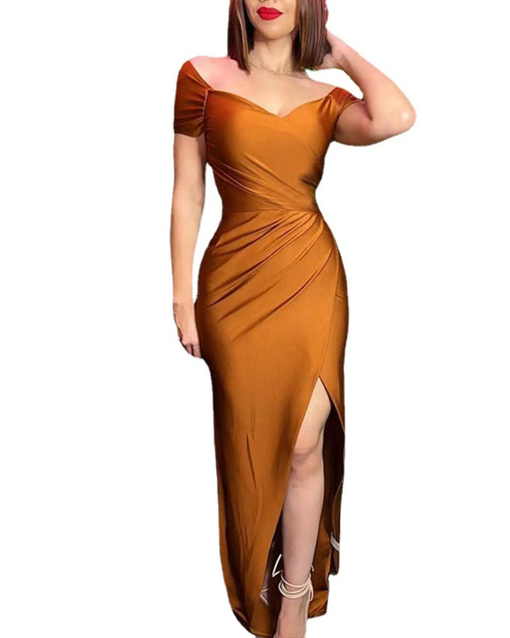 Dames elegant maxi kjole med asymmetrisk snit og glitrende effekt Skovae