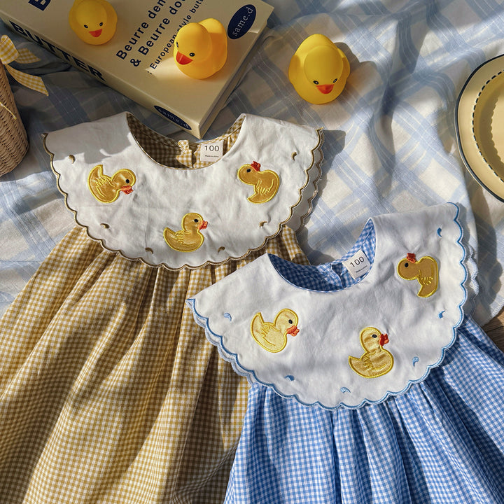 Pige Legesyg Gingham Kjole med Broderet Andemønster Stilla