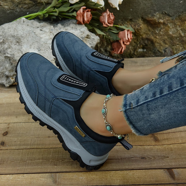 Dame Outdoor Sneakers med skridsikker sål og let design Stilla