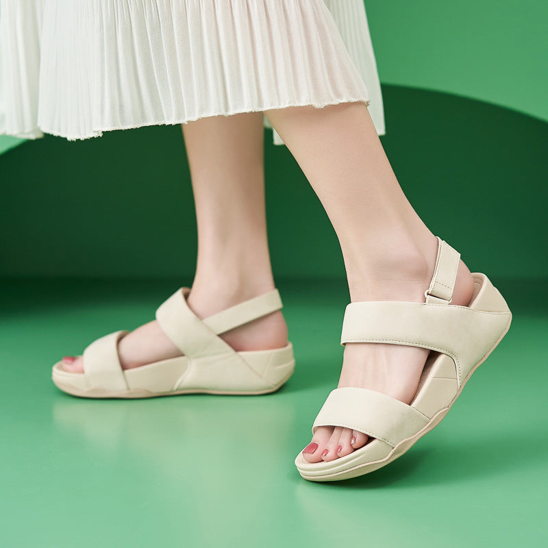 Dame komfortable sandaler med justerbar rem Stilla