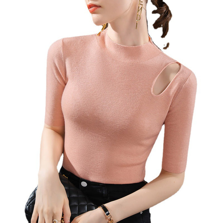 Dame modigt kortærmet shirt med unikke cut-out-detaljer og elegant ståkrave Stilla