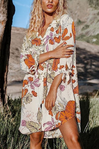 Dame blomsterdesign strandkjole med luftige ærmer og taljebælte Stilla