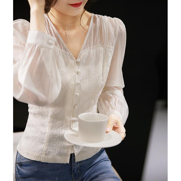 Damer elegant bluse med drapering og fine spidsede accenter Stilla