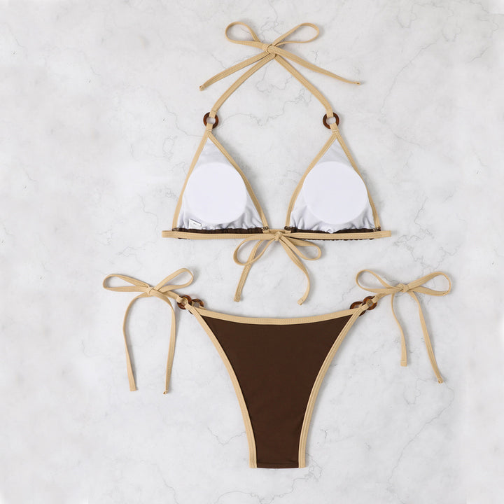 Dame triangel-bikini med justerbare stropper og ringdetaljer Skovae